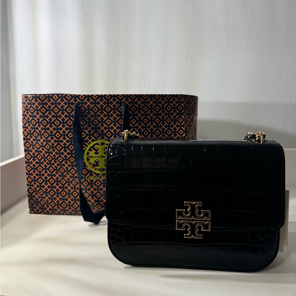 NWT TORY BURCH BRITTEN EMBOSSED SHOULDER BAG